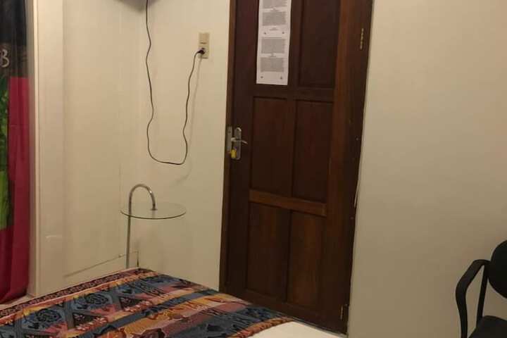 Room 13 of 41