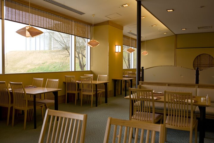 Dining 68 of 119