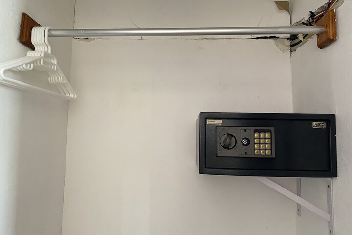 Room 45 of 137