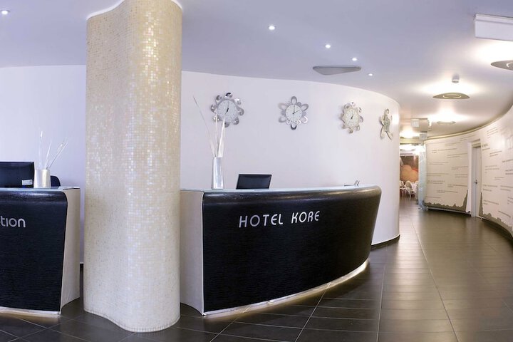 Hotel Interior 3 of 31