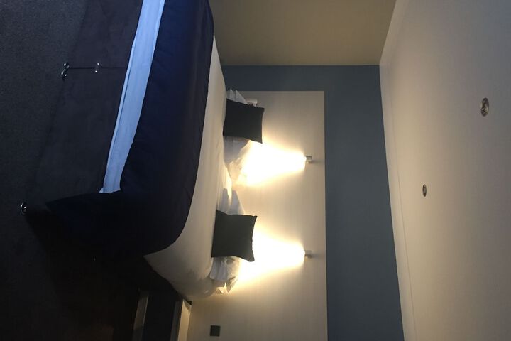 Room 31 of 83