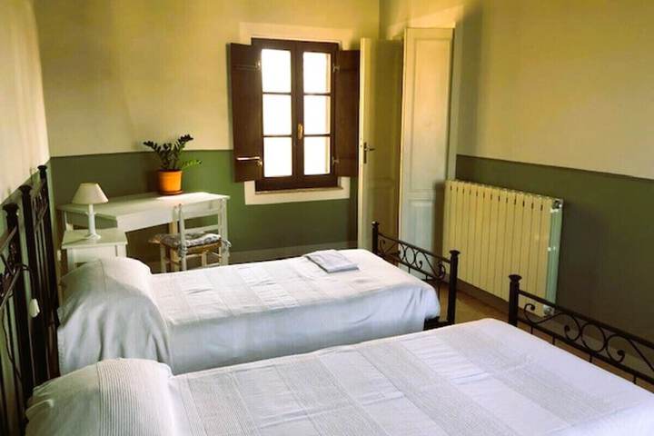 Room 14 of 41