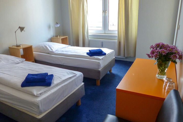 Room 31 of 86