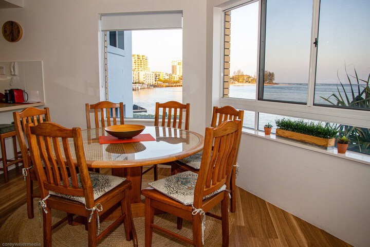 Dining Photos
