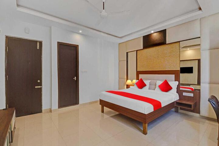 Hotel O Mataji Residency
