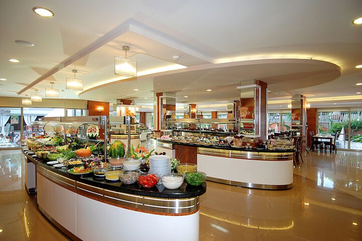 Dining 44 of 71