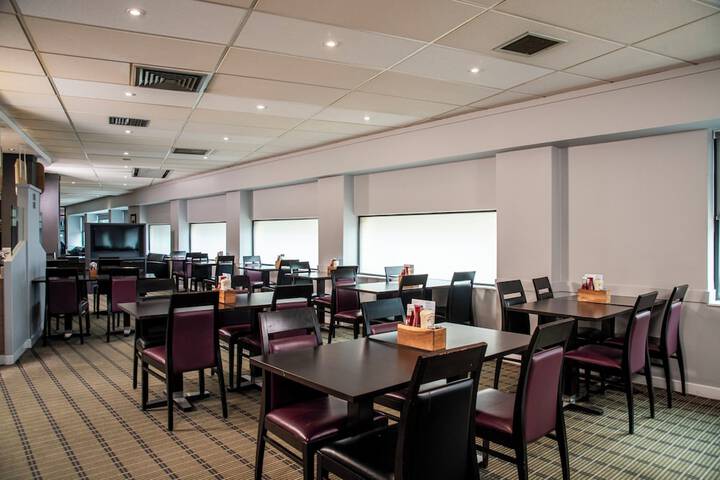 Dining Photos