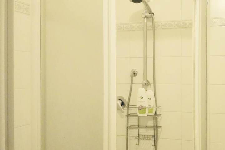 Room 21 of 50