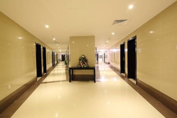 Ballroom/Hall 27 of 27