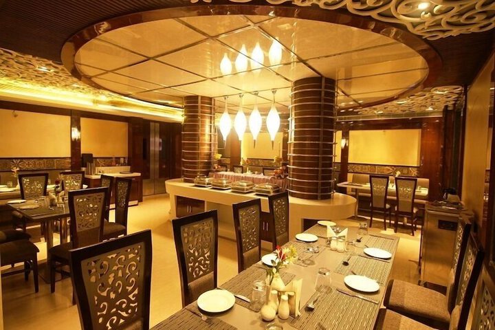Dining 57 of 63