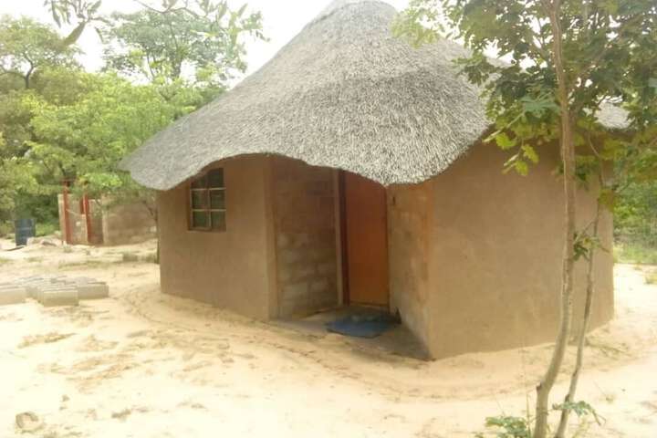 Dumisa African Home