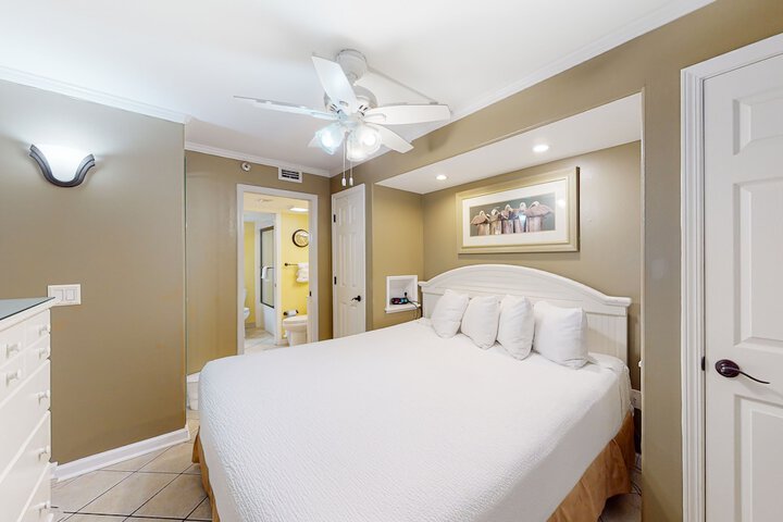 Room 12 of 114