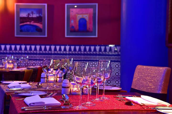 Dining 270 of 411