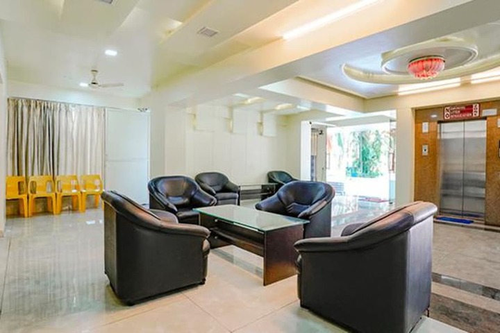 Hotel Interior 11 of 40