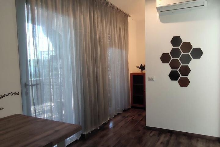 Hotel 3 of 127