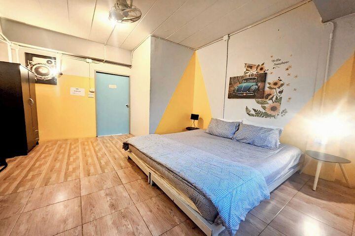Room 22 of 94