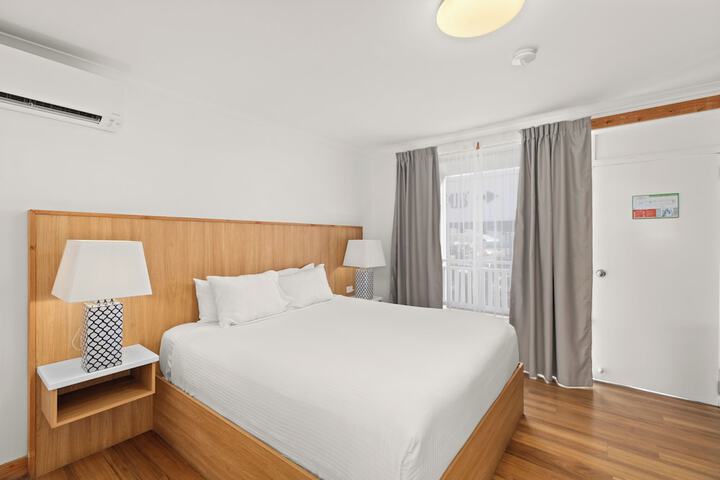 Room 20 of 103