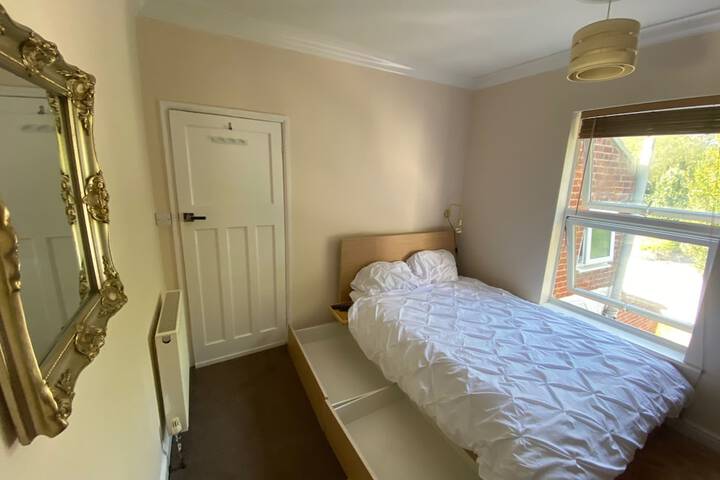 Room 4 of 58