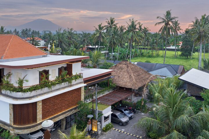 Hotel 70 of 72