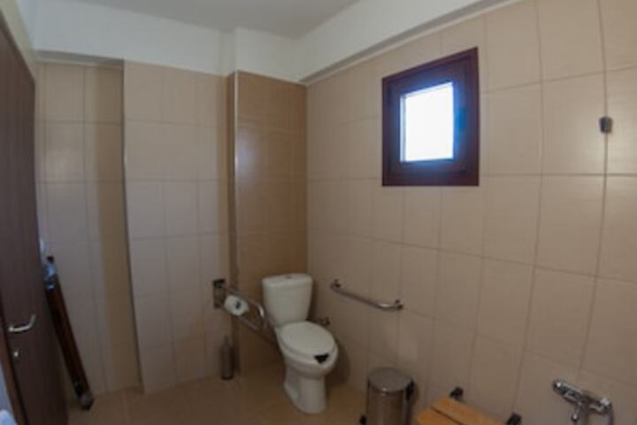 Room 7 of 44