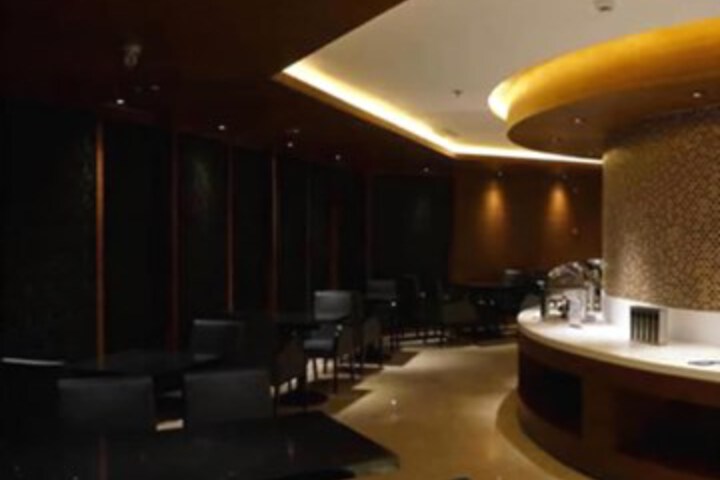 Dining 12 of 16