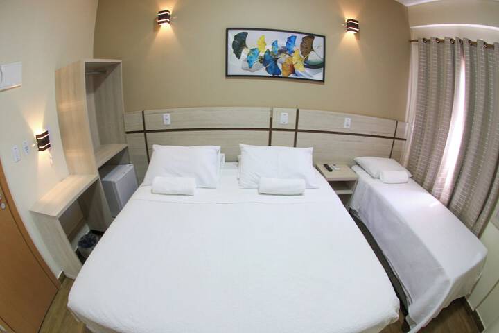 Room 34 of 77