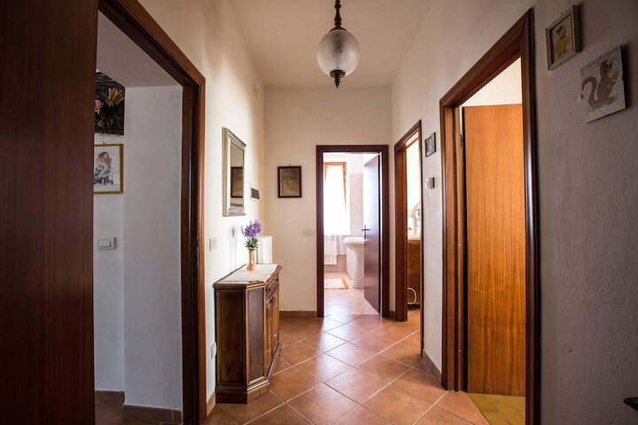 Room 9 of 39