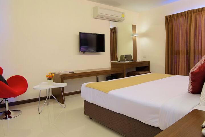 Room 40 of 70
