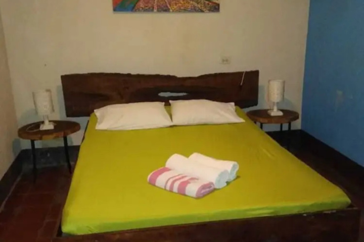 Room 5 of 14
