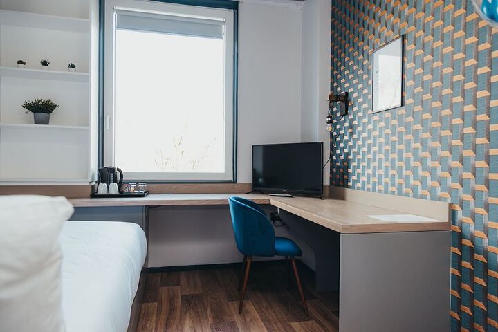 Room 7 of 56
