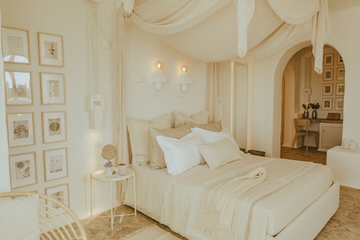 Room 9 of 51