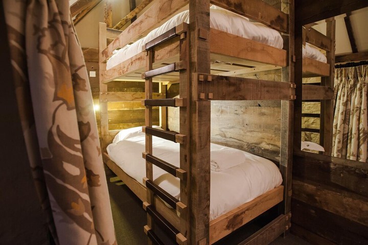 Room 13 of 47