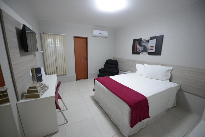 Room 12 of 35