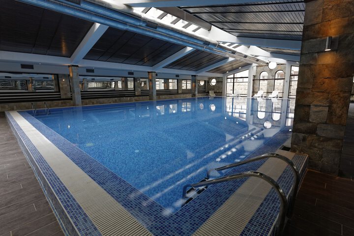 Pool 69 of 109
