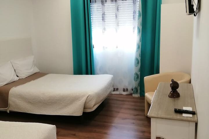 Room 10 of 40