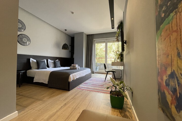 Room 25 of 68