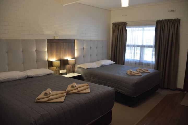 Room 12 of 83