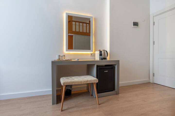 Room 45 of 130