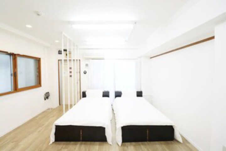 Room 35 of 41