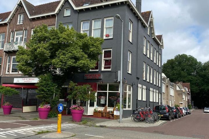 Hotel Isis