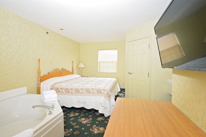 Standard | King Bed (1 of 8)