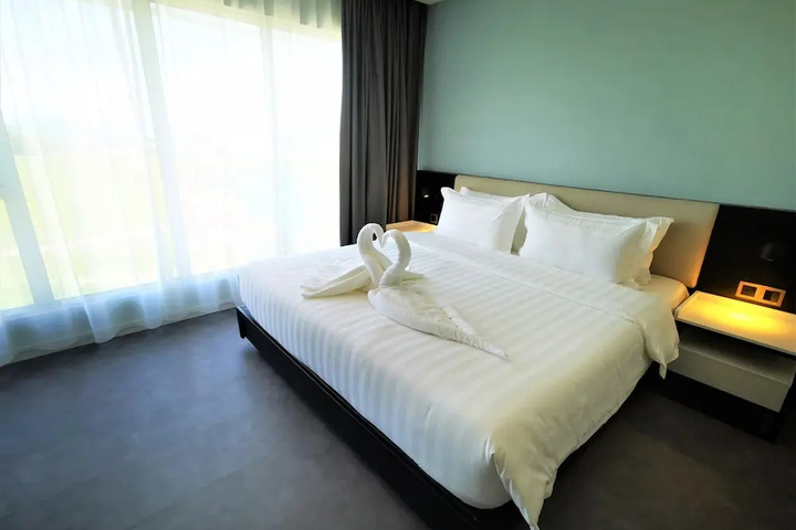Room 3 of 13