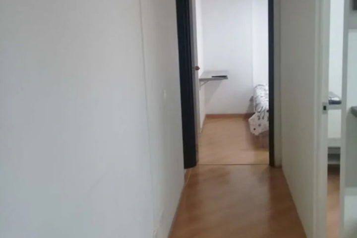 Room 6 of 7