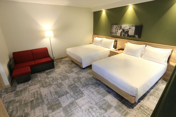 Room 21 of 86