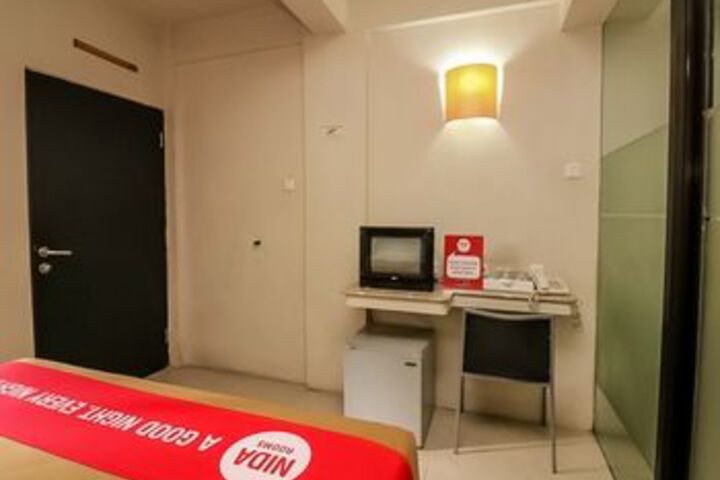 Room 34 of 62