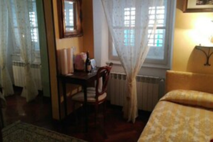Room 17 of 20