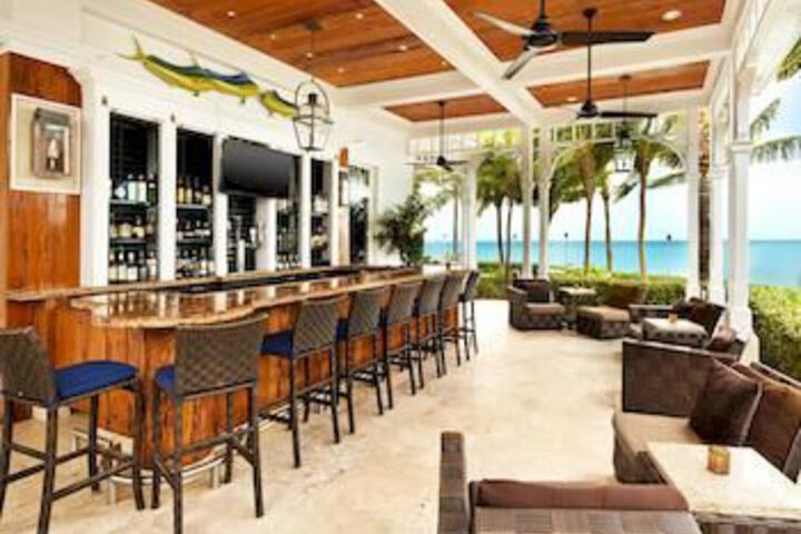 Lounge 93 of 214