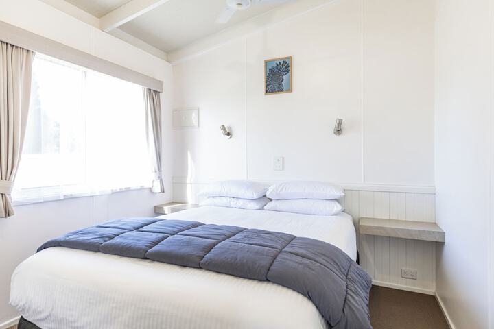Room 16 of 70