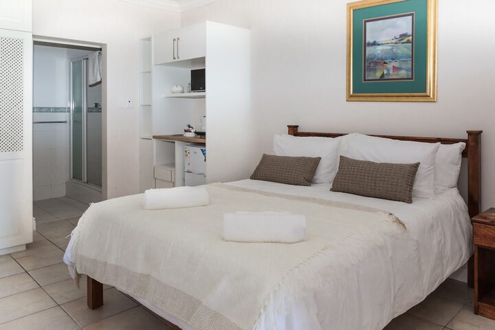 Room 21 of 34