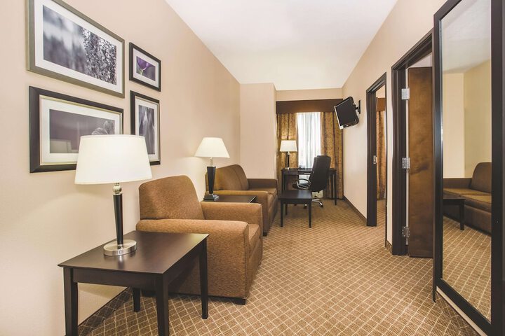 Room 20 of 34